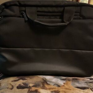 Dell laptop bag.